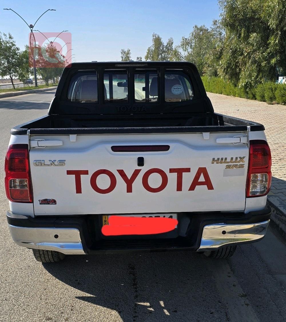 تويوتا هايلوكس